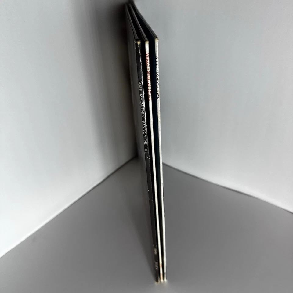 Paul McCartney Wings Band On The Run At The Speed Of Sound London Town LP Lot - Image 2 of 4