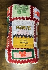 NEW PEANUTS SNOOPY CHRISTMAS - KOHLS THE BIG ONE- PLUSH THROW BLANKET 5X6 FT