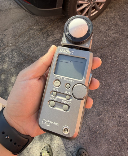 Sekonic Flash Master L-358 Flash Light Meter w/ Case, Illuminated Display
