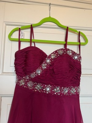abendkleid 36, magenta mit Glitzersteinen, vorn kurz, hinten lang,mit Stola