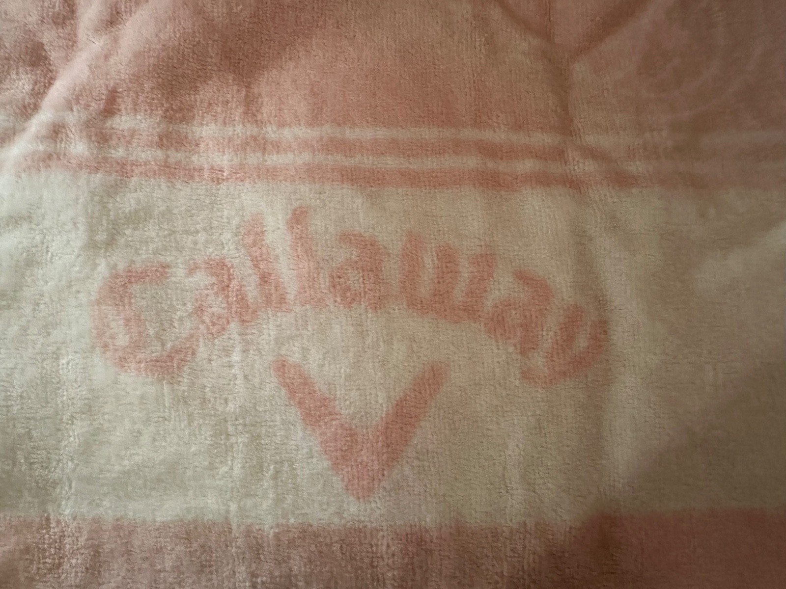 Vintage ladies pink/white CALLAWAY golf towel, 29"x19"  ENDS