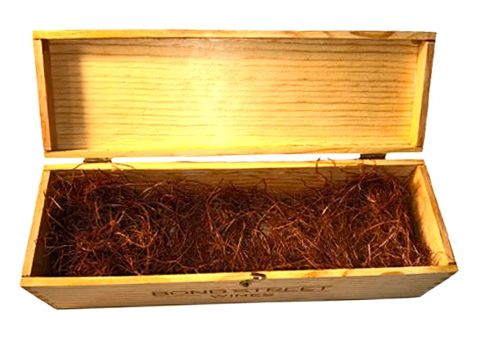 Caja de vino de madera Bond Street London con cierre de latón Foto 3 de 4