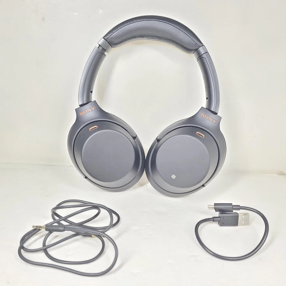 Sony WH-1000XM3 Wireless Noise-Cancelling Over-Ear Headphones Black - Image 2 of 4