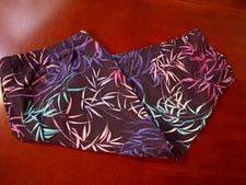 Woman Within Capri Pants 2X Petite 26/28 Blue Pink Geometric Pull On Leggings