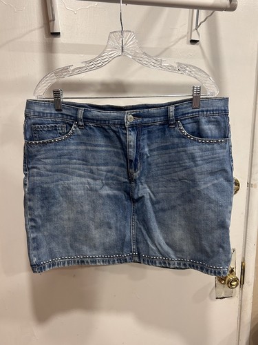 New York And Company Soho Jean Skirt Size 14