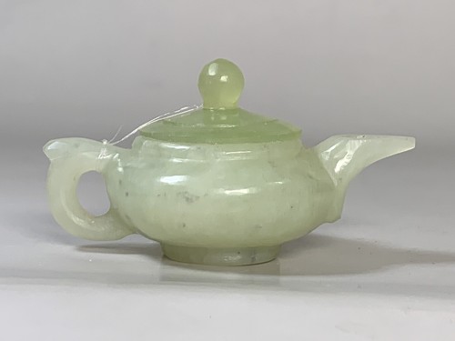Vintage Chinese Miniature Jade Teapot - 第 1/12 張圖片