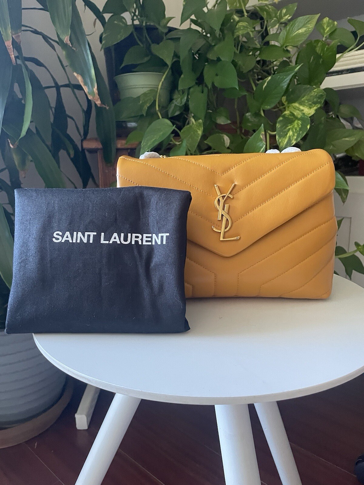 Tracolla Saint Laurent Monogram in pelle di vitello LouLou