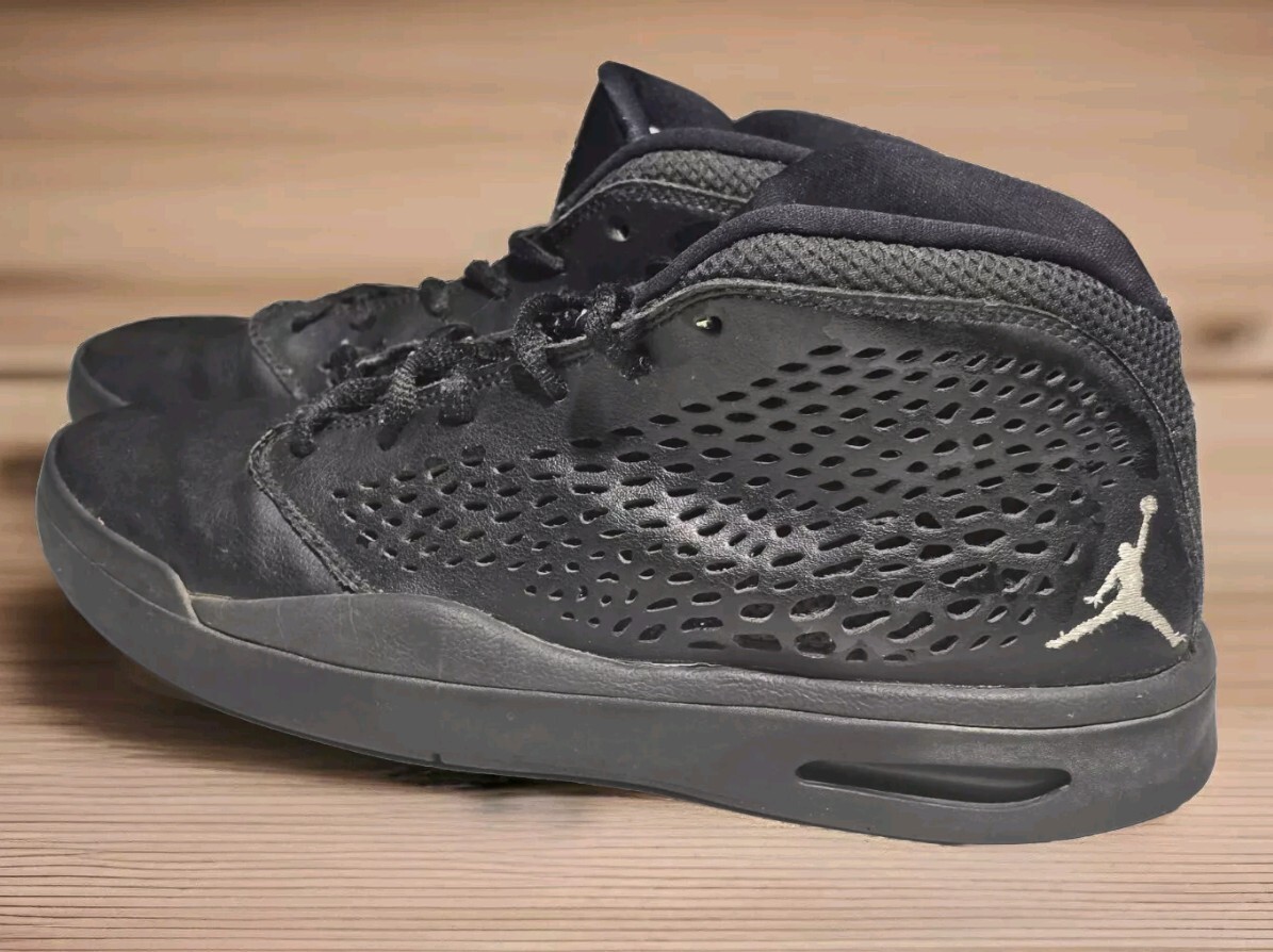 Nike Men Jordan Flight 2015 Shoes 768905 010 Black White- Size 8.5