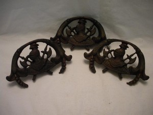 Set Of Three Cast Iron Hollywood Regency Curtain Rod Clips Ebay
