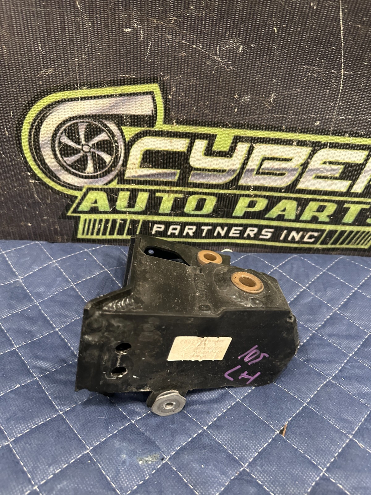 2021 AUDI R8 FRONT LEFT DEFORMATION ELEMENT MOUNTING BRACKET OEM 4S0 807 551 C
