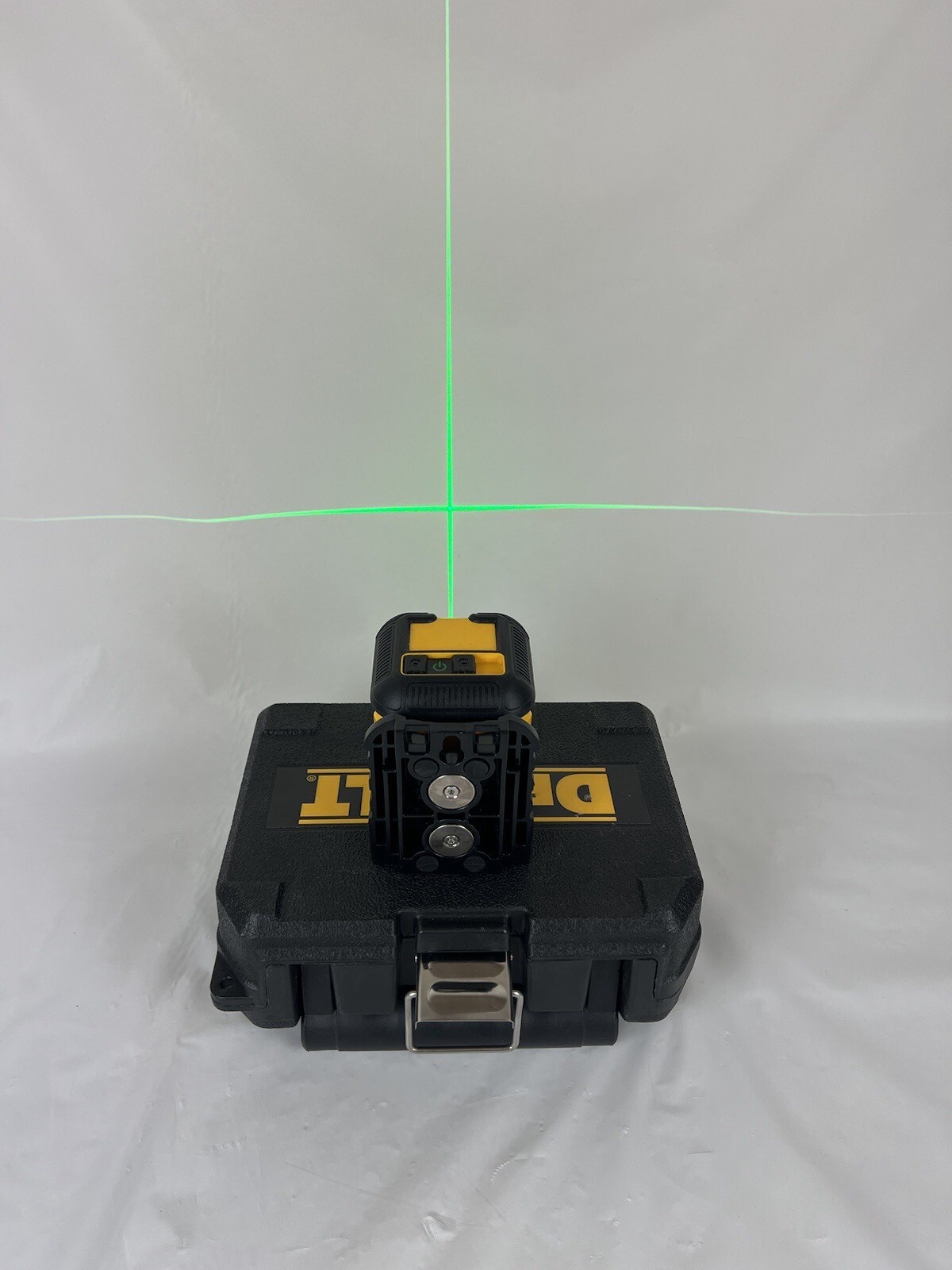 DEWALT LASER LEVEL DW08802CG 55' ft. GREEN SELFLEVELING CROSS LINE