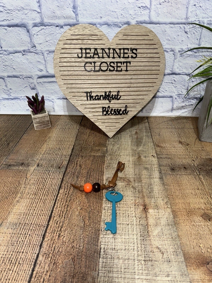 LARGE FOSSIL BAG KEY CHARM BLUE PLASTIC WITH BEADS - Image 4 of 4