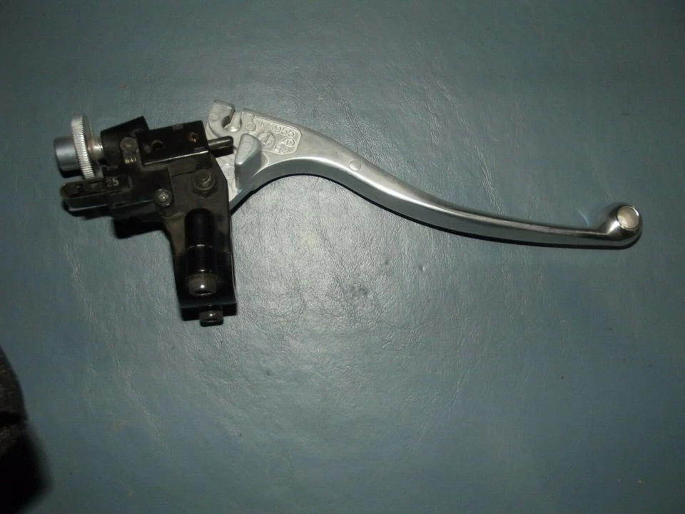 Kawasaki Ninja ZX-12R 2002-2003 montaje palanca embrague 46076-1253 Foto 2 de 4