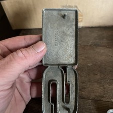International Harvester Truck Emblem 588196c1 S1900 International Harvester Truck Emblem 588196c1 S1900