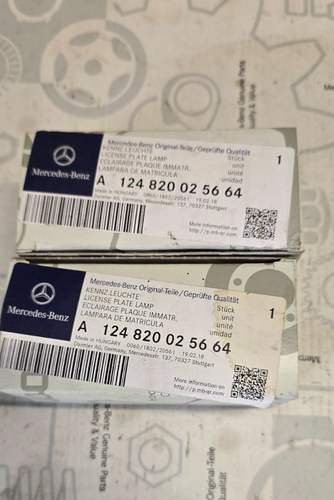 NUOVO originale 2x Mercedes W201 190e 16v W124 W201 luce targa 1248200256 - Foto 1 di 3