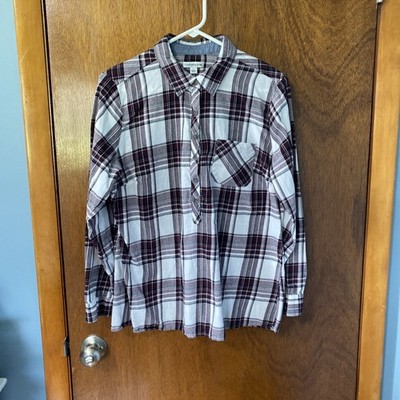 Croft & Barrow Ladies L Shirt Maroon White Black Plaid Partial Button Front Cuff
