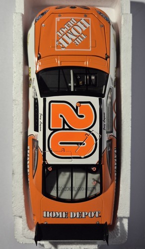 JOEY LOGANO 2009 RCCA Club Car #20 Home Depot Camry / 300 - Picture 6 of 10