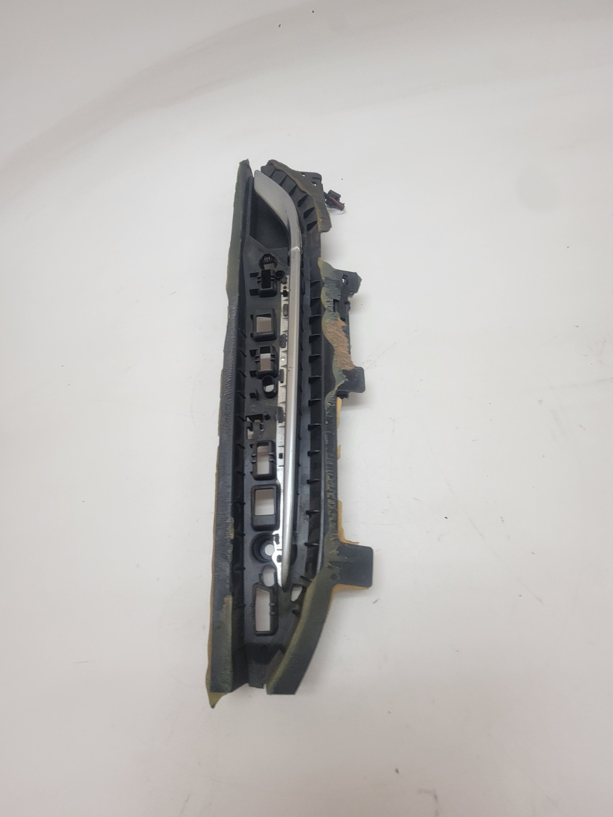 2014 - 2019 MASERATI GHIBLI FRONT LEFT DOOR INTERIOR HANDLE CHROME TRIM OEM