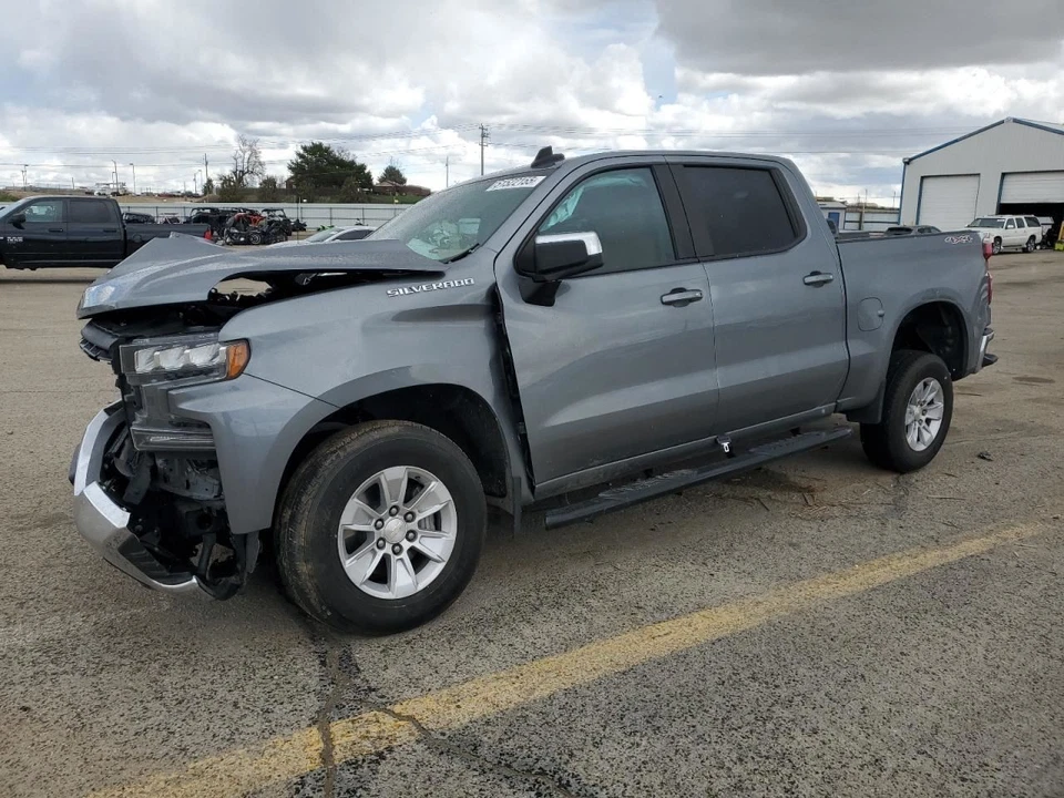 Driver Tail Light Pickup With Box OEM 19-23 SILVERADO 1500 PICKUP 1356481 - Image 2 of 4