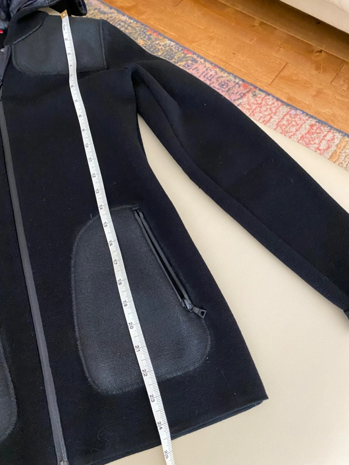 Giacca con cappuccio PRADA nera taglia 40 small