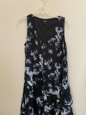 Simply Vera Floral Dress Asymmetrical Ruffled Design Medium