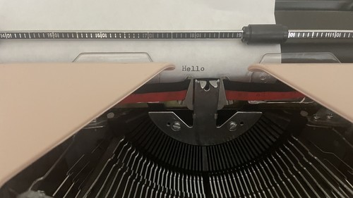 We R Memory Keepers Typecast Typewriter PINK - Picture 4 of 13