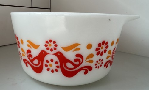Vintage Pyrex Friendship Orange Red Birds 473 1 QT Casserole Dish, No Lid - EUC - Picture 6 of 10