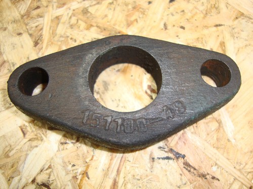 Halterung für Vorkammer Düsenstock D21 Motor Hanomag R27 Traktor Schlepper