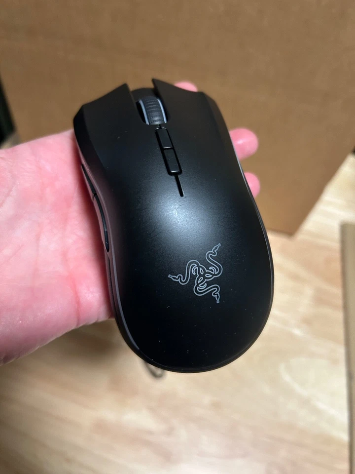 Razer Mamba Elite RZ01-0256 Wired Gaming Mouse Tested & Cleaned - Image 2 of 4