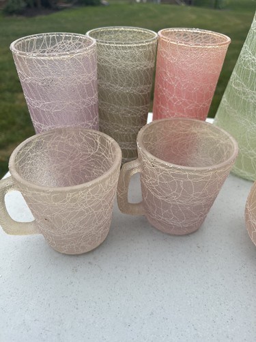 MCM Spaghetti String Drizzle Rubber 1 Pitcher 14 glasses Set Vtg Drink Glasses - Picture 7 of 12
