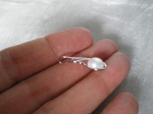 White Cultured Button Pearl pendant, 7.5 mm, in 1.1 grams of 925 Sterling Silver - Picture 7 of 13