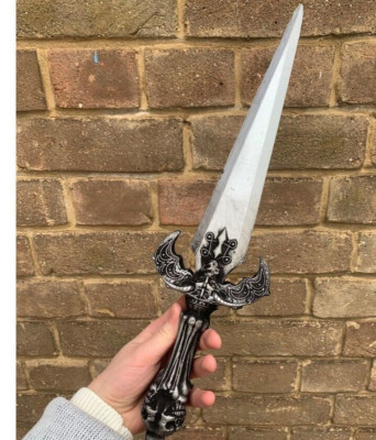 Vampir Dolch Messer Kunstwaffe Hartschaum hochwertig Halloween Waffe