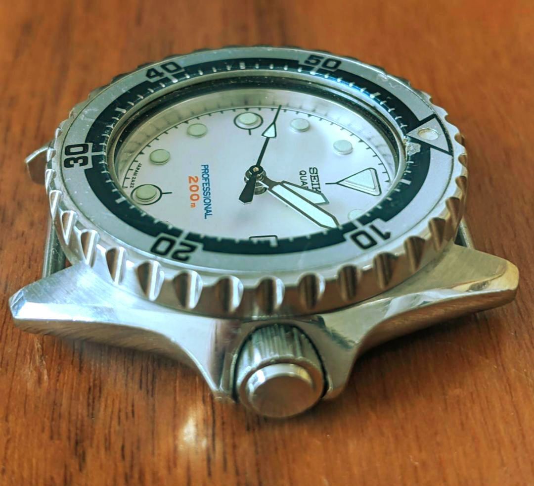 Seiko Diver 2A22-0180 Analog Quartz Men Rare Professional Seiko Diver 2A22-0180 Analog Quartz Men Rare Professional