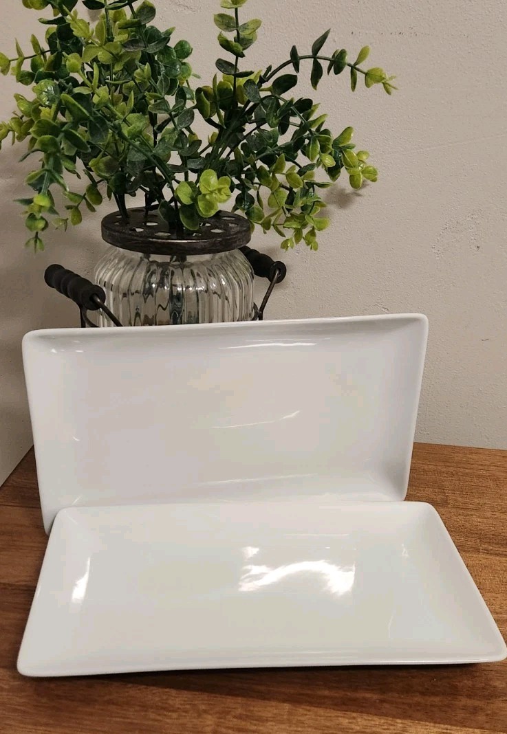 Better Homes and Gardens LODEN Set of White Rectangle Plate 10