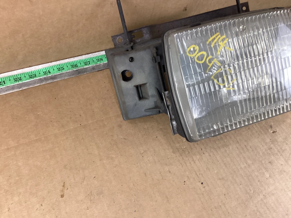 Conjunto de faros delanteros izquierdo del lado del conductor Chevrolet Blazer 1995-1997 Foto 3 de 4