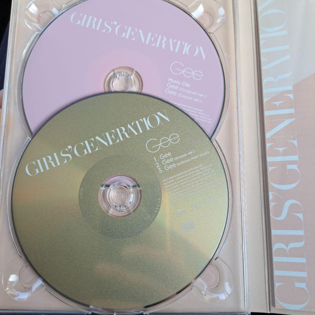 GIRLS' GENERATION Gee 2枚組CD Girls' Generation Gee 2-Disc