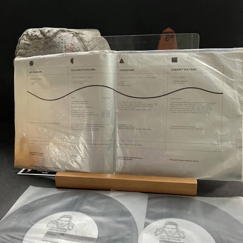 FAC-2 A Factory Sample Records 1979 Gatefold 33rpm Joy Division 4 stickers EX/EX - Image 2 of 4