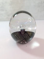 1990 Robert Eickholt Art Glass Paperweight Iridescent "VEIL" Egg Fountain Spray