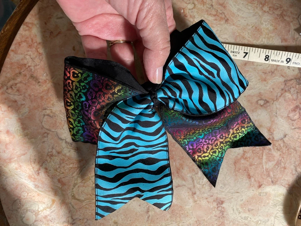 Lote de 6 lazos para el cabello Cheer Sparkle dorado blanco y negro iridiscente plateado moño Foto 3 de 4