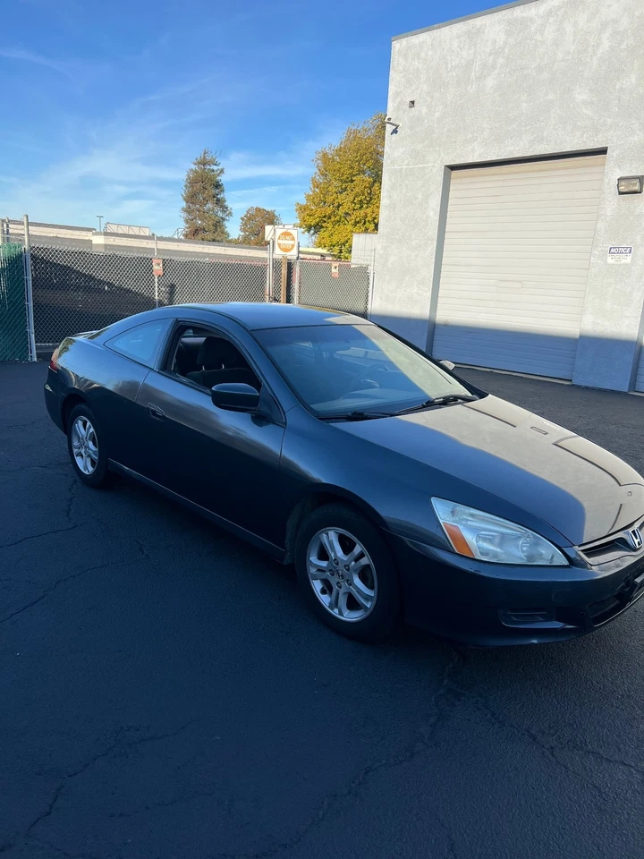 Honda Accord 2006 Foto 2 de 4