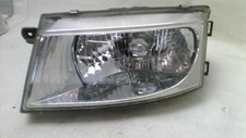 Feu avant (phare) Mitsubishi SPACE RUNNER