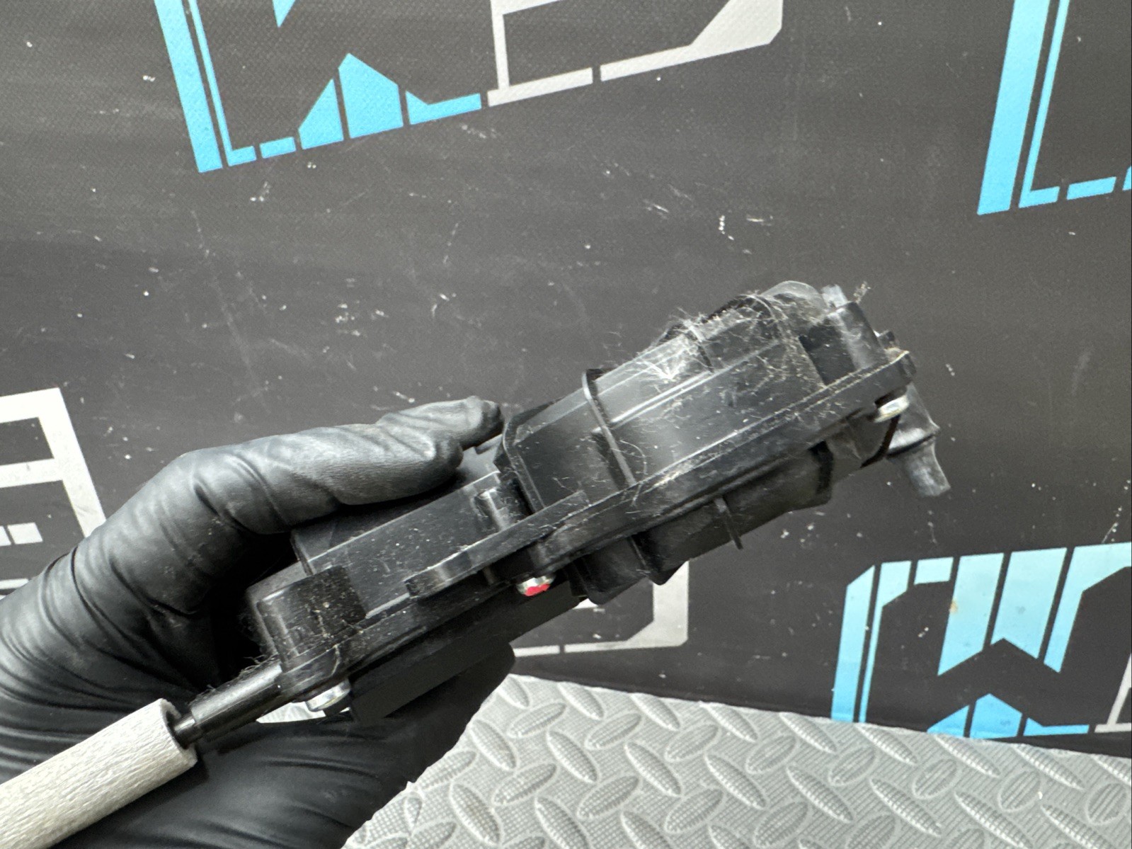 OEM 2014-2021 MASERATI GHIBLI TRUNK LOCK LATCH ACTUATOR DRIVE MOTOR