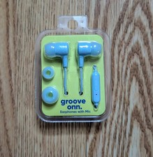 Groove Onn Wired Earbuds With Mic - 3 Sizes Soft Silicone Ear Tips Light Blue