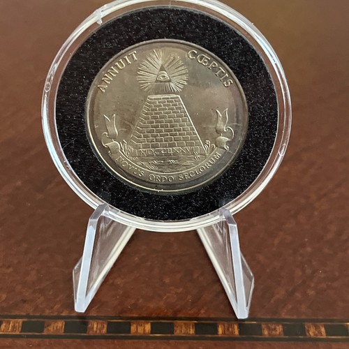1969 Will We Restore the Constitution or Perish? Coin - Picture 1 of 2