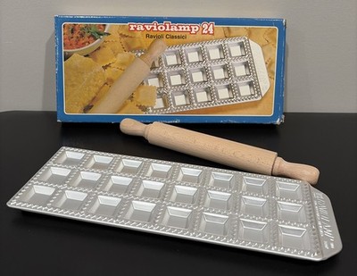 Raviolamp 24 Ravioli Classici Mold Made in Italy Aluminum w Wood Rolling Pin Box