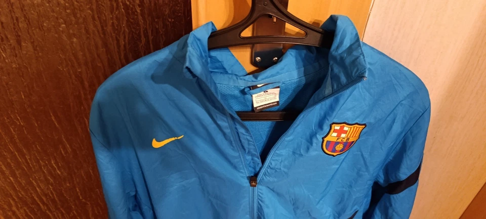 Nike Barcelone FC football veste de survêtement garçons taille L 12-13 ans - Photo 2/4