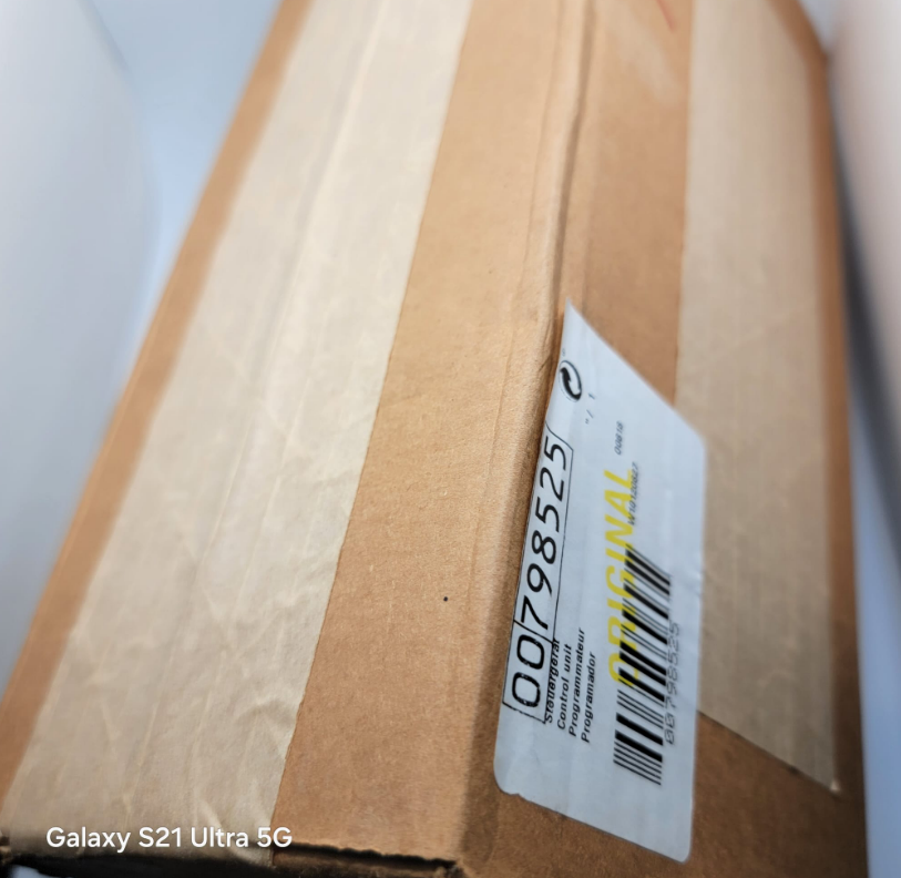 Bosch Refrigerator Control Unit 798525 Genuine OEM Replacement Part-image