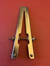 Adjustable Camera Lens Opener, Gently Used, No Original Packaging