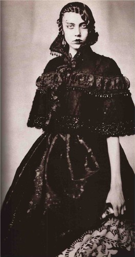 Vogue Italia September 1998 Fall Collections-David Bailey-Ferre by Lagerfeld - Imagen 6 de 12