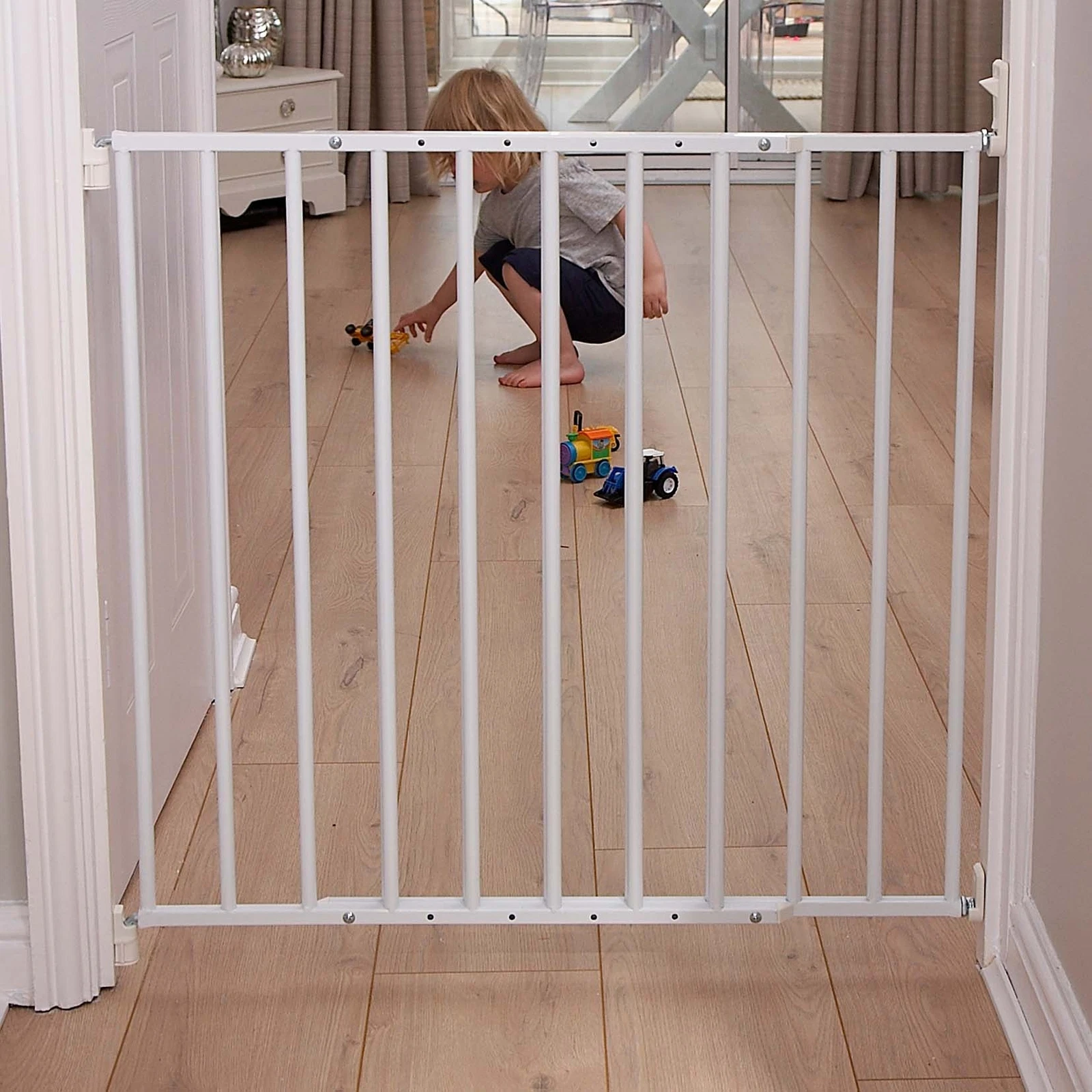 Clippasafe Gate Extendable No-Trip Gate Baby Safety Stair Door Gate New
